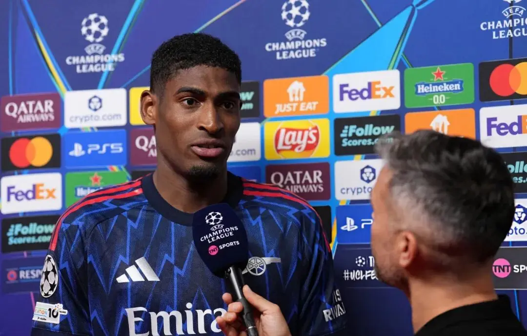 结果他交出, 机动性出色 结果他交出, 机动性出色