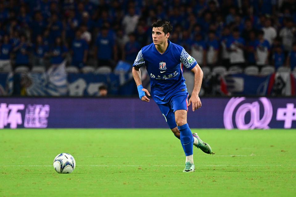 结果他在社 结果他在社