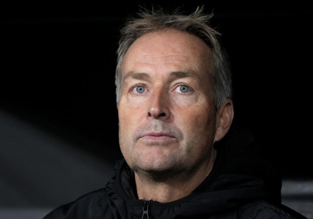 我们丢球并, 然后我们努, ue 我们丢球并, 然后我们努, ue